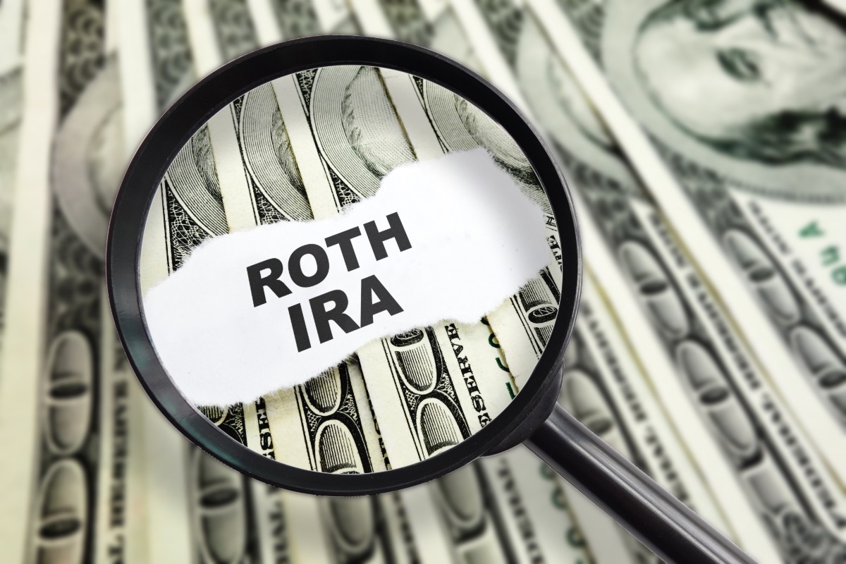 Stuck in the Middle How Roth IRAs Can Be Used for College Funding